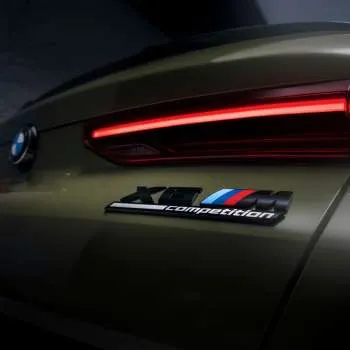 X6M Competition label 